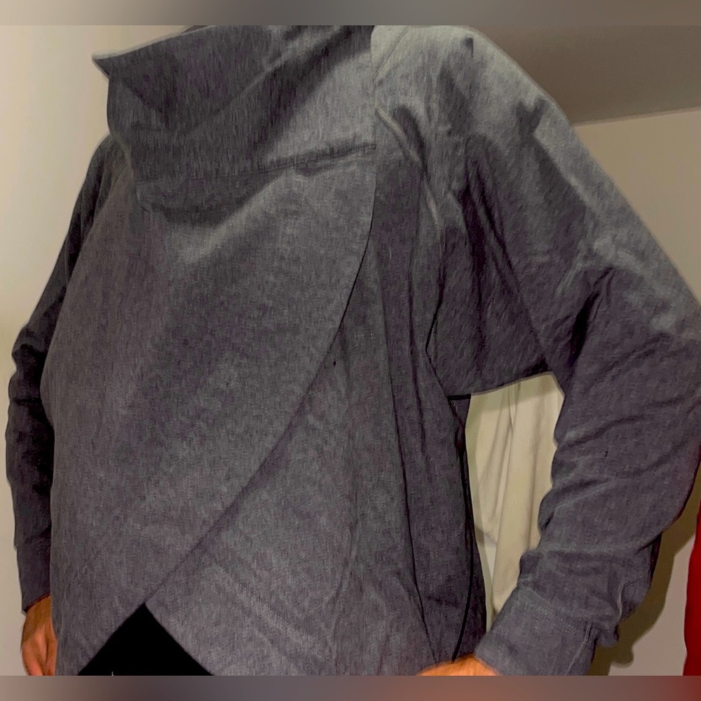 Lululemon Athletica Gray Turtleneck Sweater - Picture 4 of 9